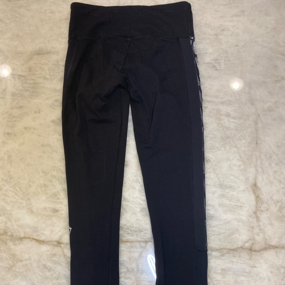 Ivivva Black Leggings with details on the sides